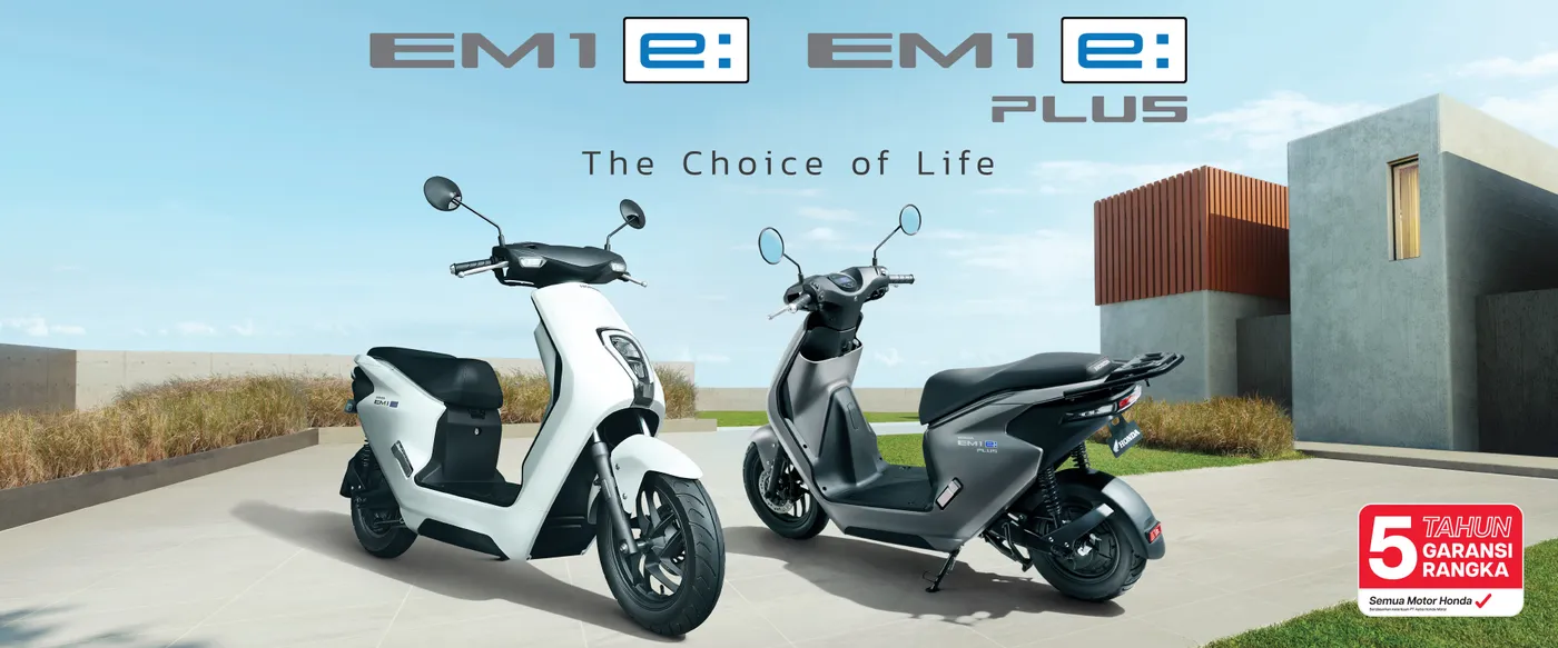 Membeli Motor Listrik Honda EM1 e: & EM1 e: PLUS dengan Kredit di Nambo Motor 